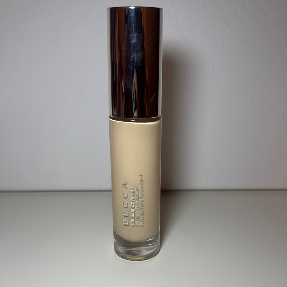Becca Ultimate Coverage Foundation
